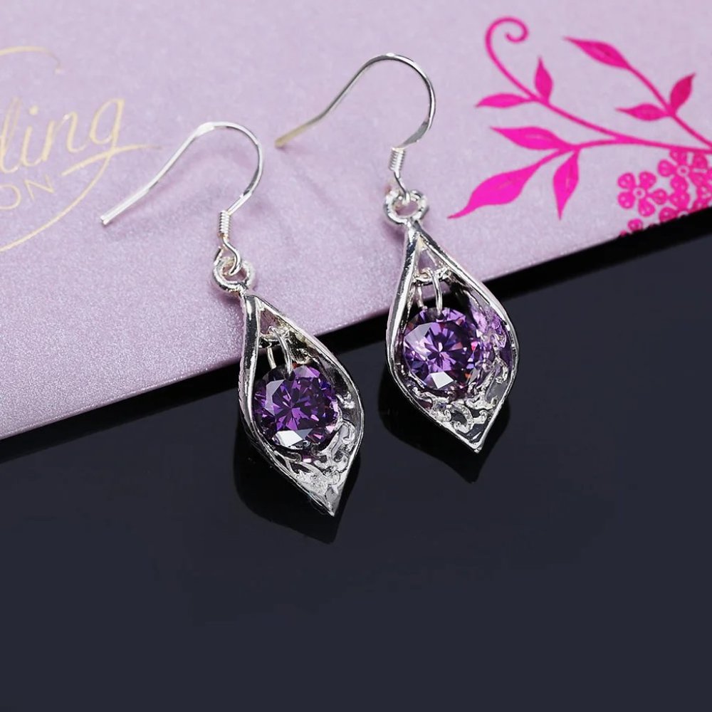 Beautiful .925 Sterling Silver and Garnet Drop Earrings " Hypoallergenic " - Picture 4 of 7